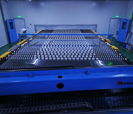 良い値段 透明性 アルミニシリケート 超薄型ガラス基板 0.25-2mm 透明性のニーズのための究極の選択 オンライン